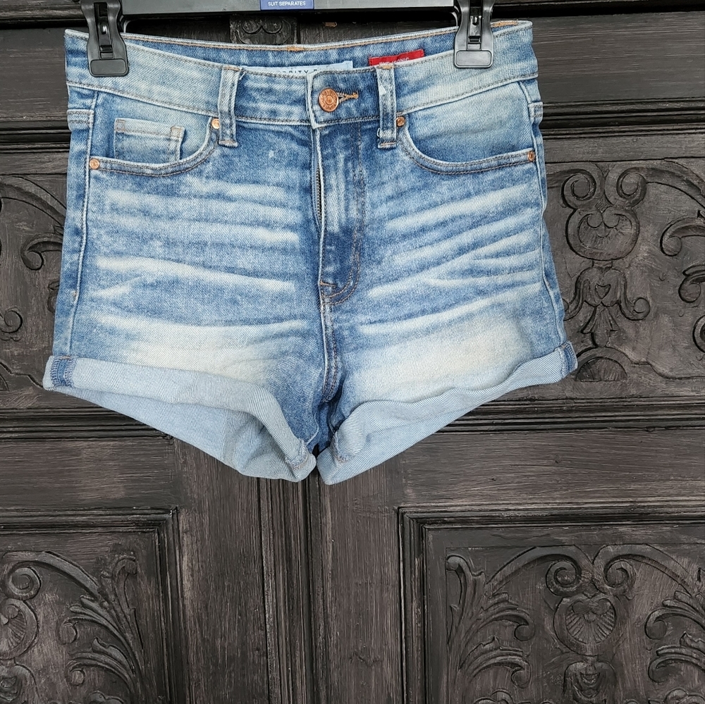 Celebrity pink high rise shorts